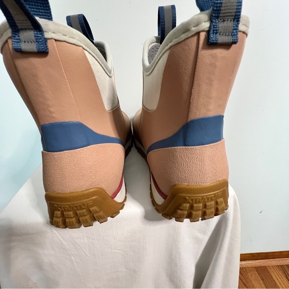 XTRATUF Women's 6” ADB Ice Rubber Boots-Rose, Size 11 Waterproof Glacier Trek - Picture 11 of 11